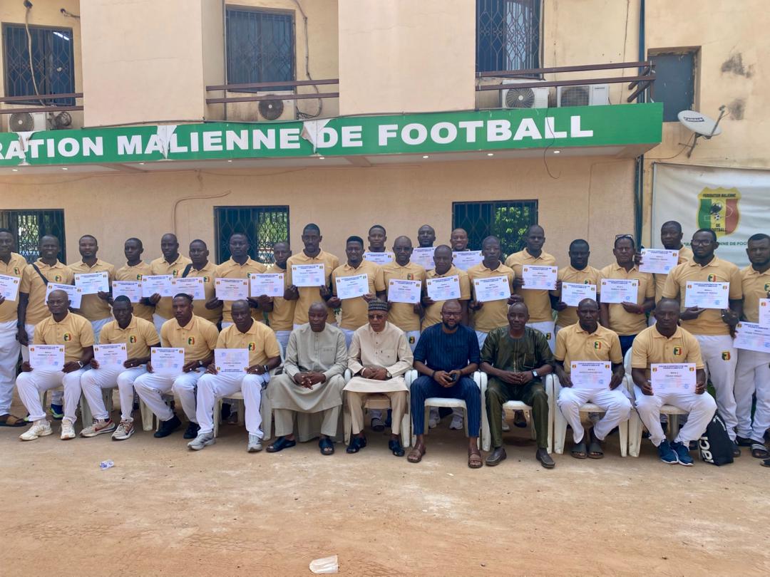 Femafoot : les premiers entraîneurs de gardiens de but certifiés au Mali