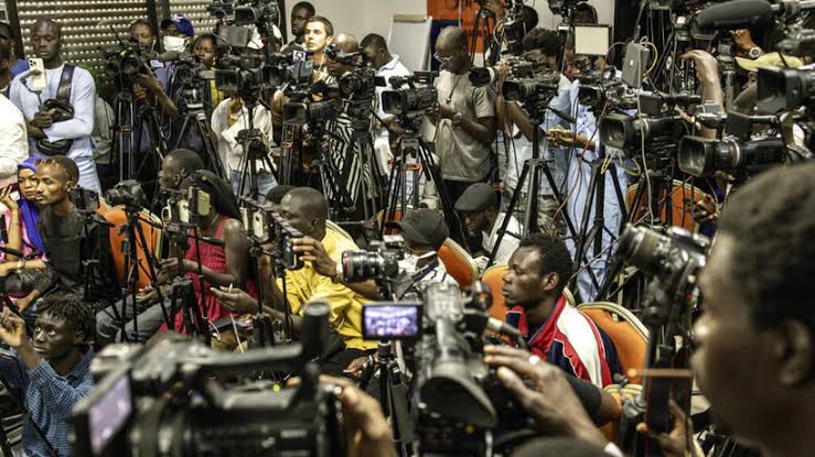 Journalisme en Afrique : précarité, menaces et autocensure